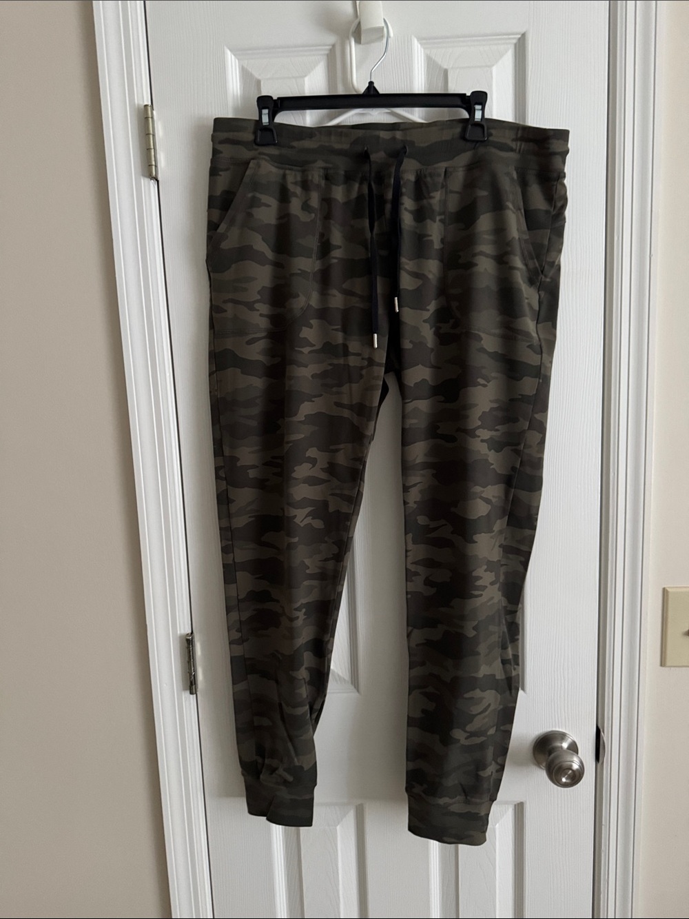 Zyia XXXL Camo Joggers